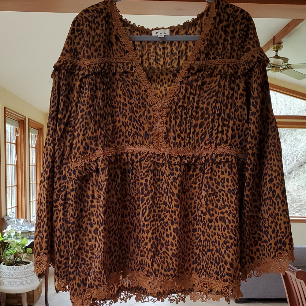 POL Brown Leopard Print Lace Trim Top